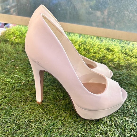 open toe white heel🤍👠 - Picture 2 of 4